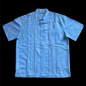 Cubavera Mens‎ Short Sleeve Large Lt Blue Embroidered Pleated Camp Shirt Button